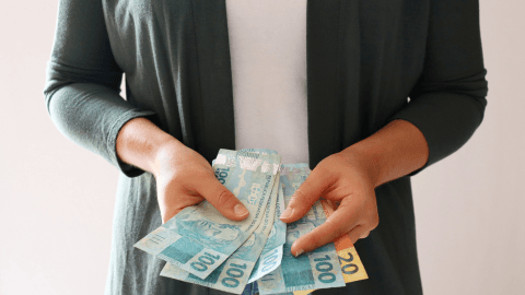 Bolsa Família passa por revisão e benefícios são cortados