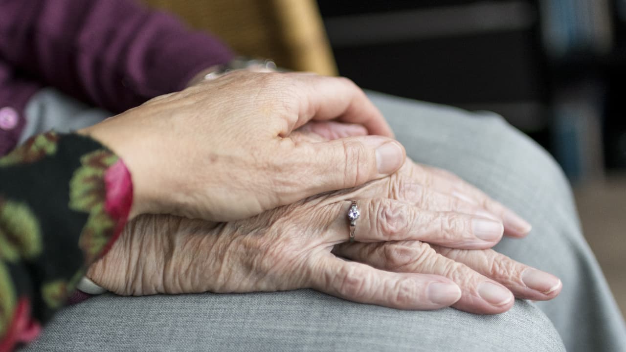 Alerta: Violência contra idosos dispara em 2024