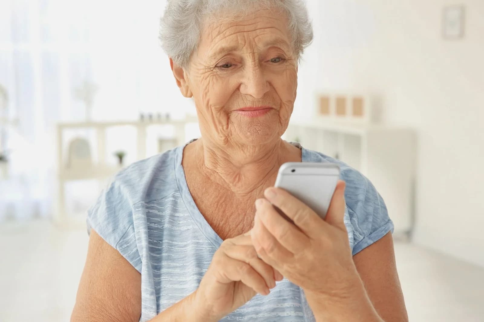 Dicas para idosos que estão começando a usar redes sociais