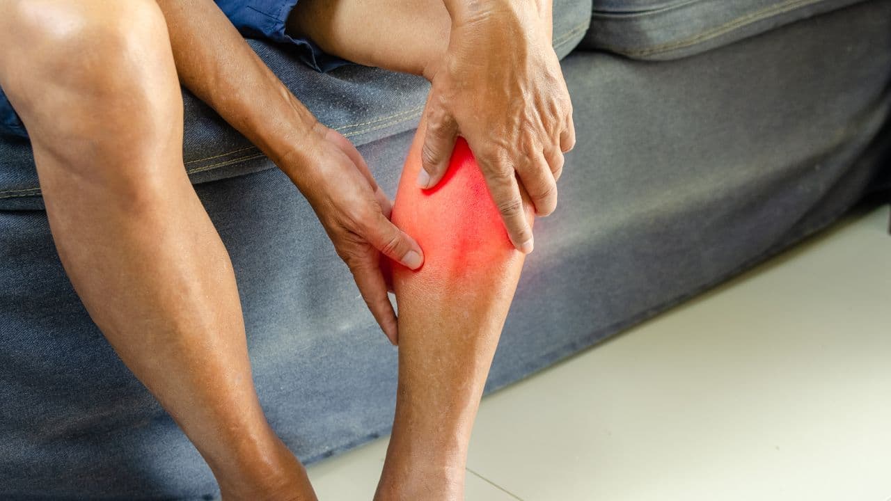 Quem tem tendinite pode se aposentar? Veja os critérios exigidos pelo INSS