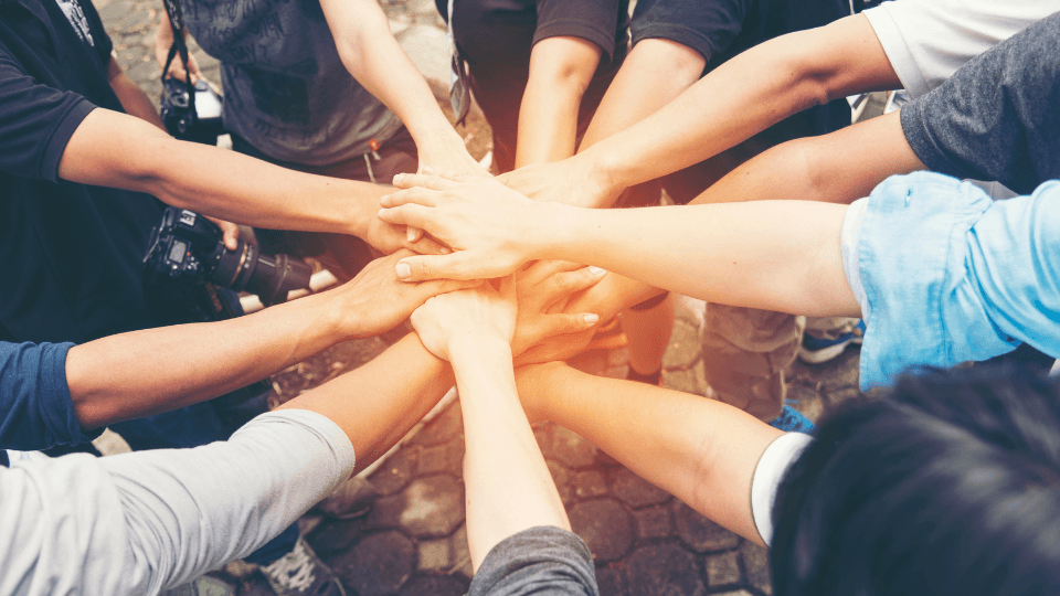 O Poder Transformador do Trabalho Voluntário para Mulheres Acima de 50 Anos!