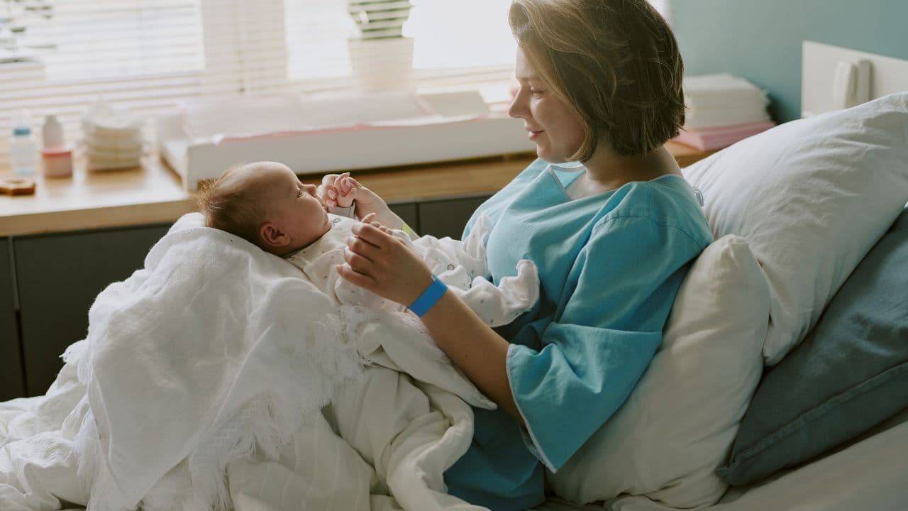 Guia 2026: Como solicitar o seu salário maternidade no INSS