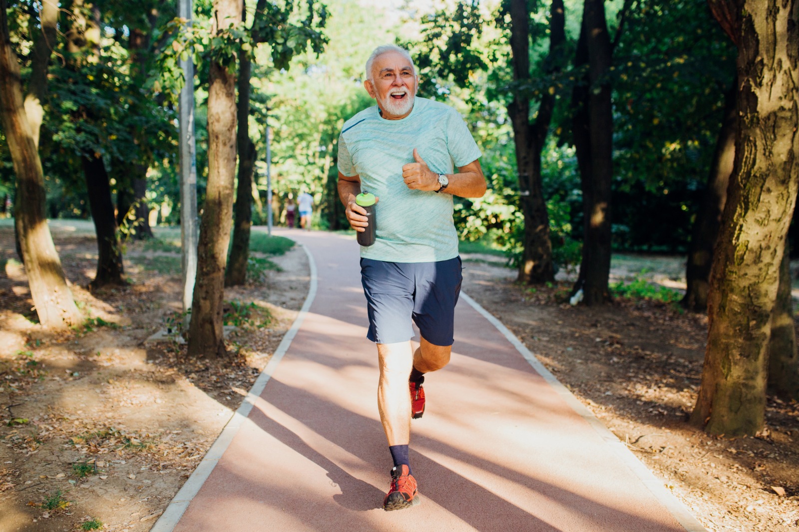 Corrida para idosos: benefícios, cuidados e orientações