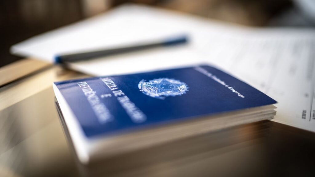 afastado pelo INSS pode ser demitido