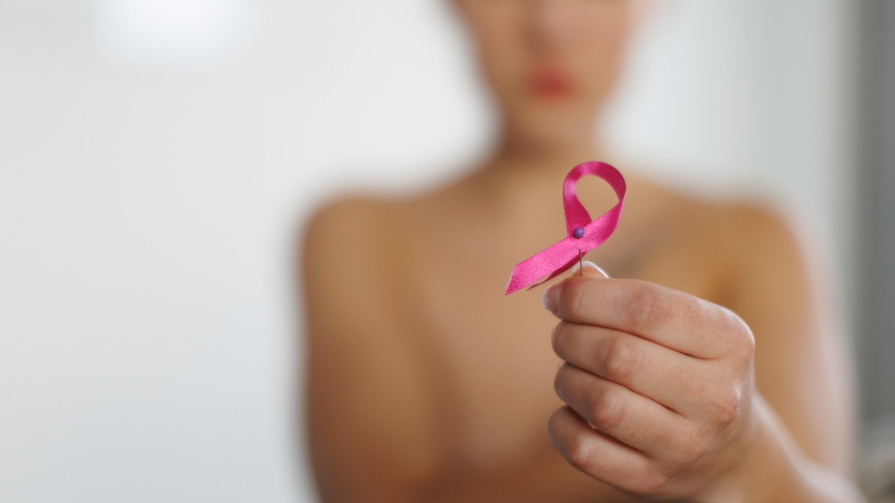 Outubro Rosa: Direitos das Mulheres com Câncer