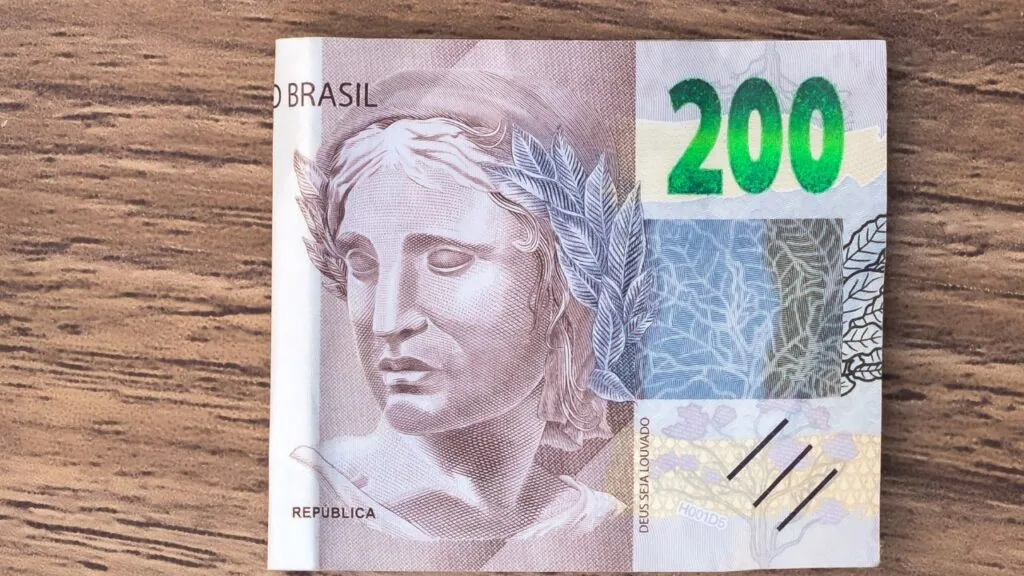 Quem ganha 2500 se aposenta com quanto
