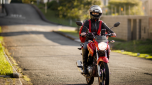 MOTOCICLETA AGORA É ATIVIDADE PERIGOSA POR LEI